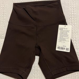LULULEMON WUNDER TRAIN SHORTS 6”